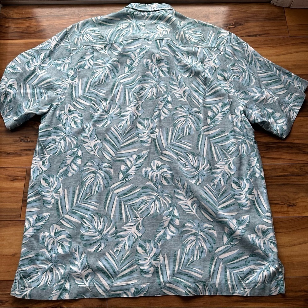 Tommy bahama multicolored floral shirt L - Picture 3 of 6